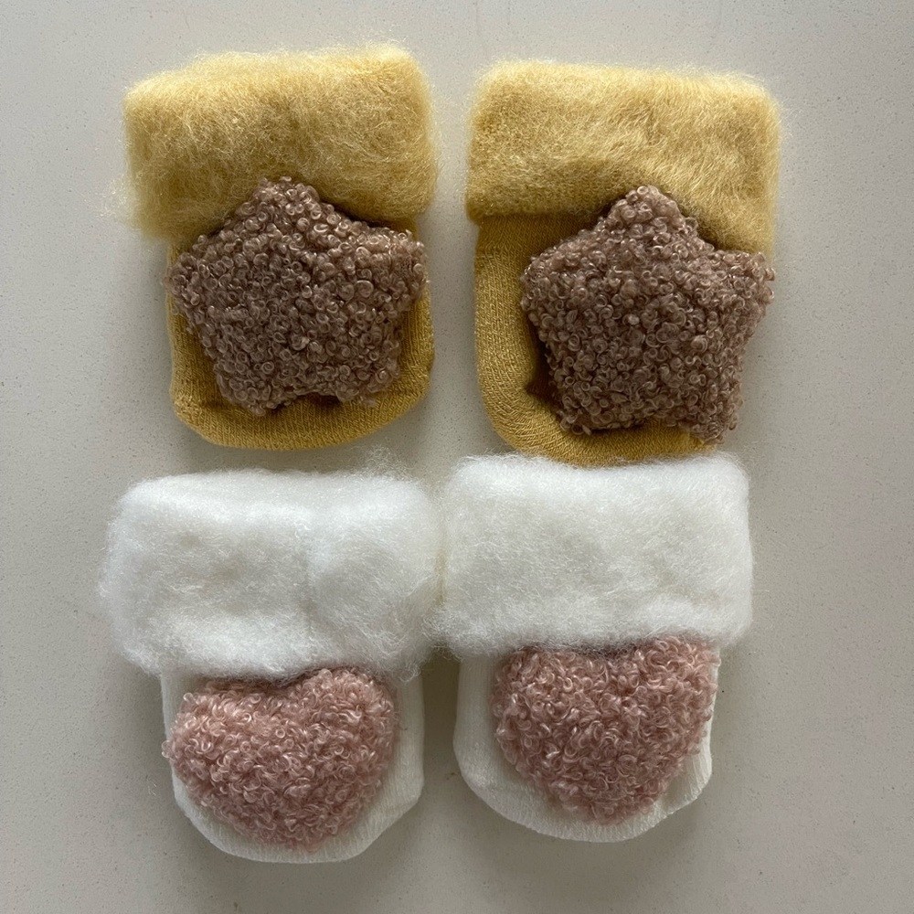 NWT Newborn Socks